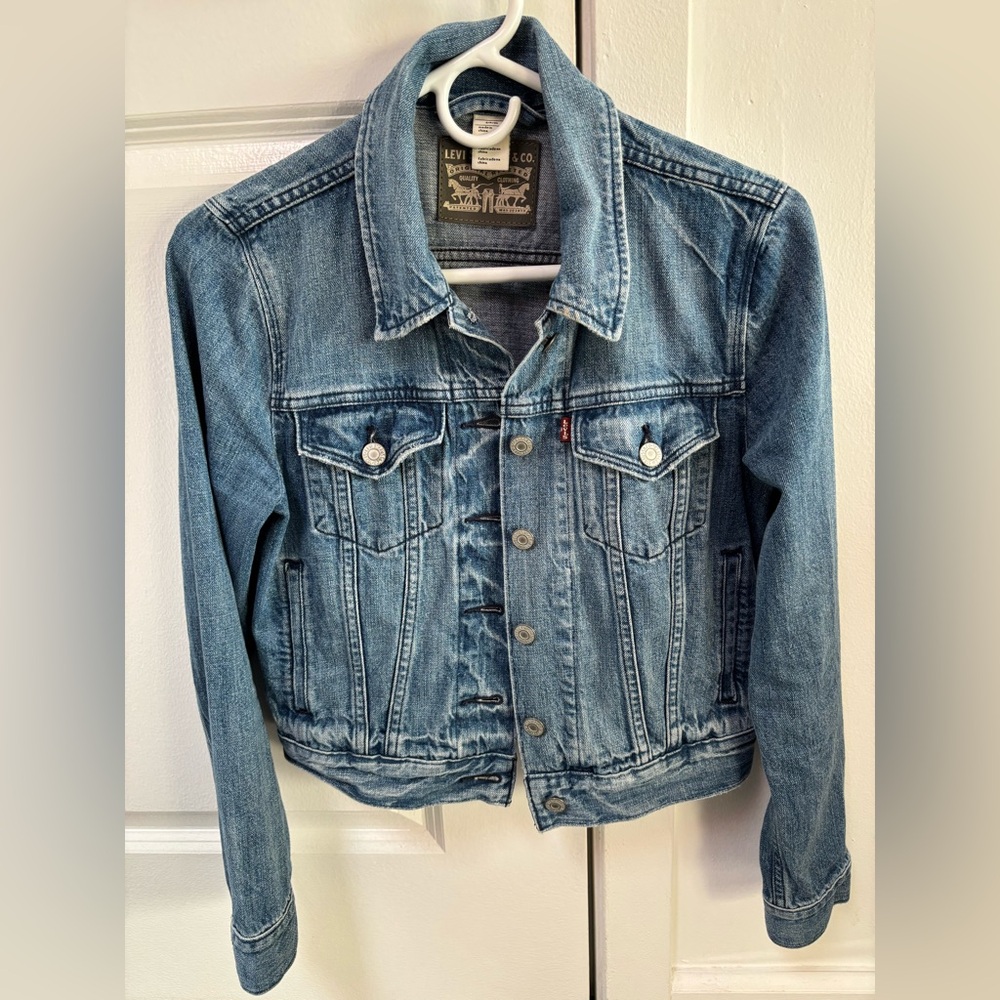 Levi’s‎ Cropped Jean Jacket